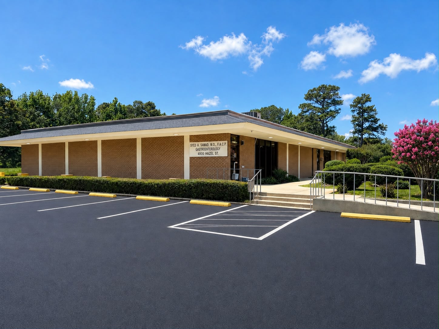 Pine Bluff clinic and surgery center